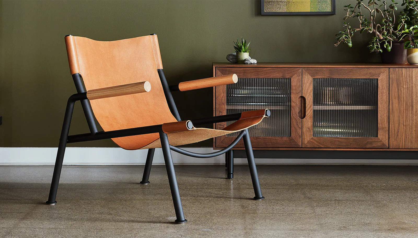 Wyatt Sling Chair | Floor Sample