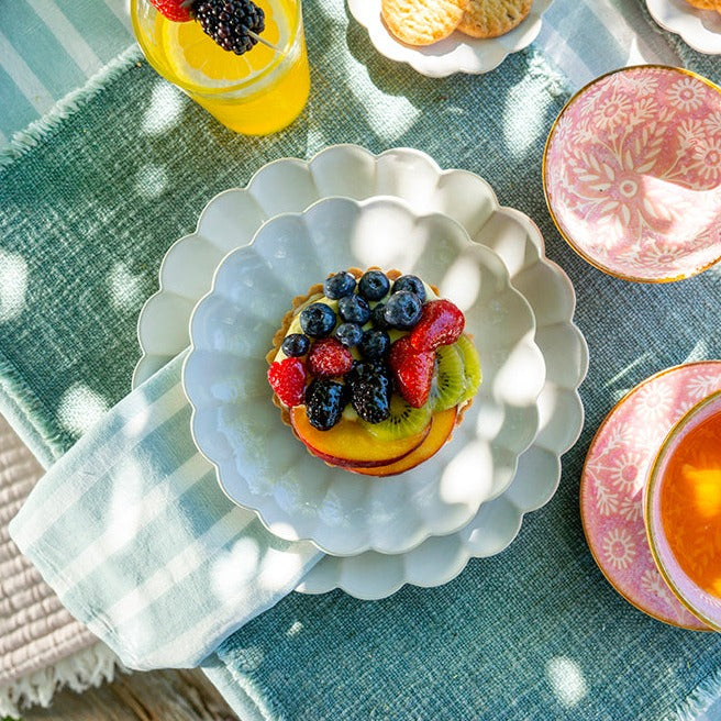 Amelia Plate Large | White