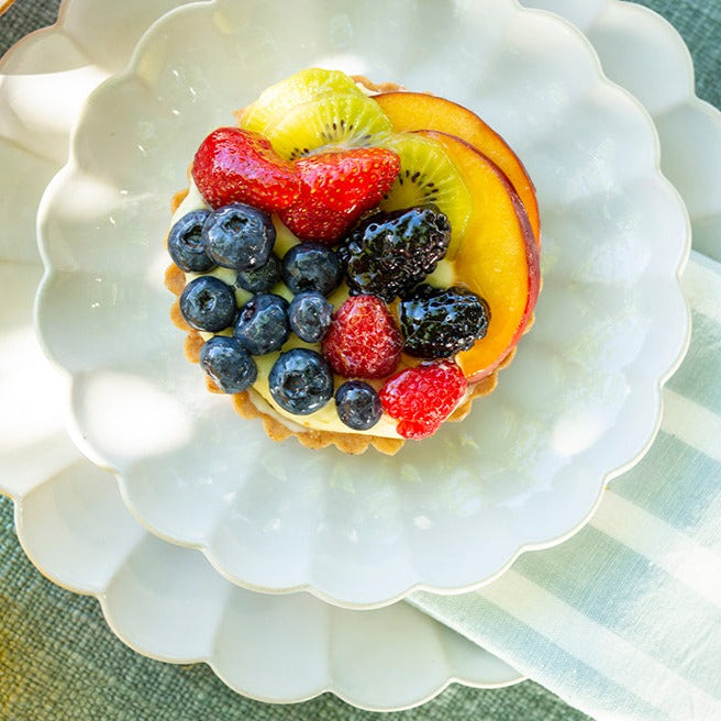 Amelia Plate Medium | White