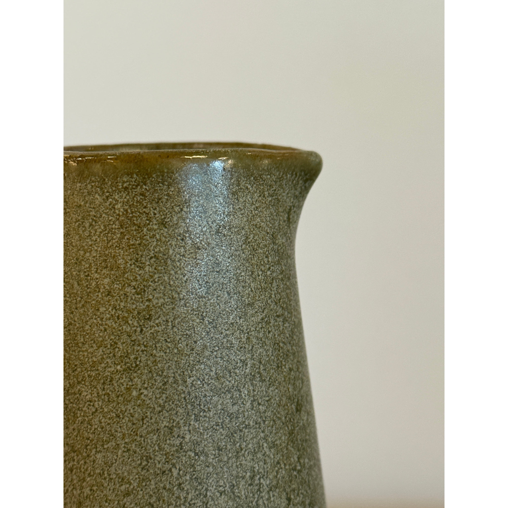 Stoneware Pitcher | Large