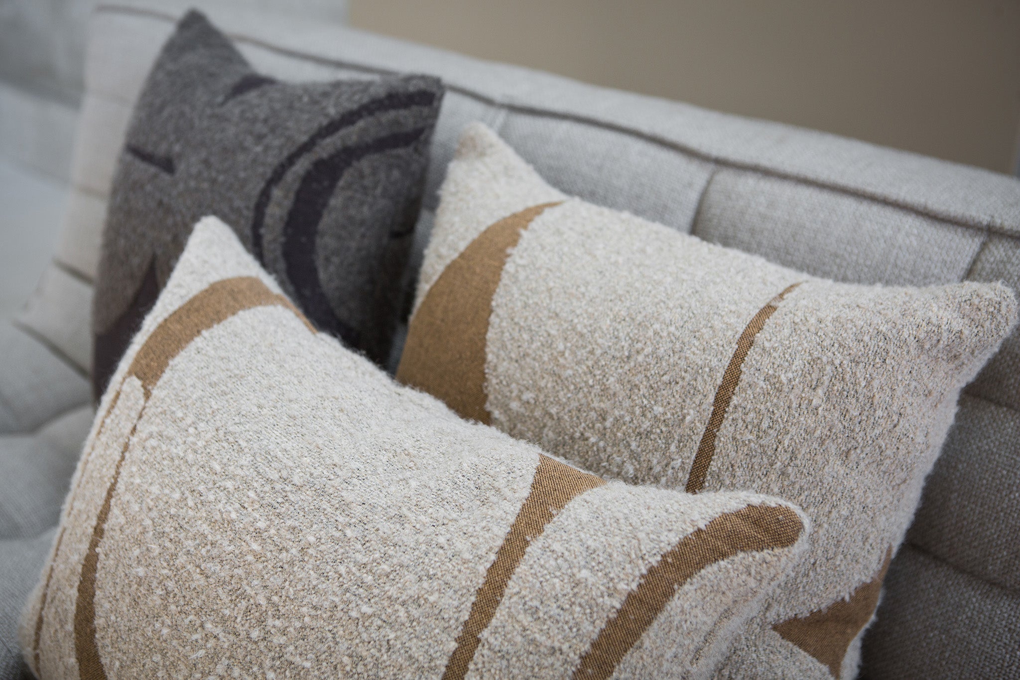 Avana Abstract Cushion | Lumbar